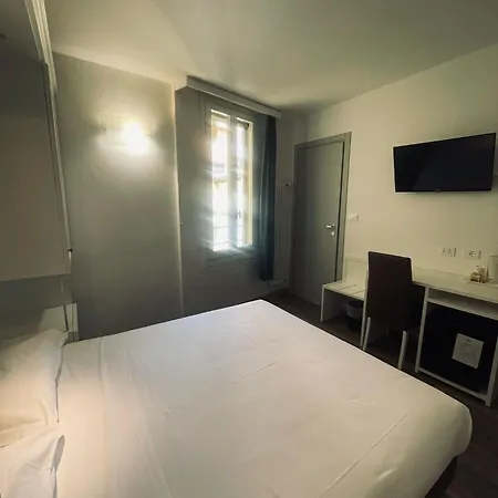 Holiday- Finestrella Hotel Bologne