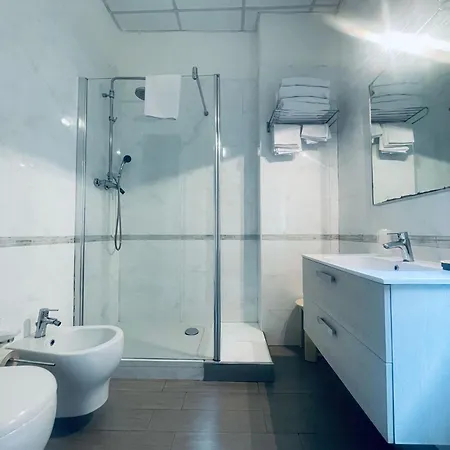 Holiday- Finestrella Szálloda 3*