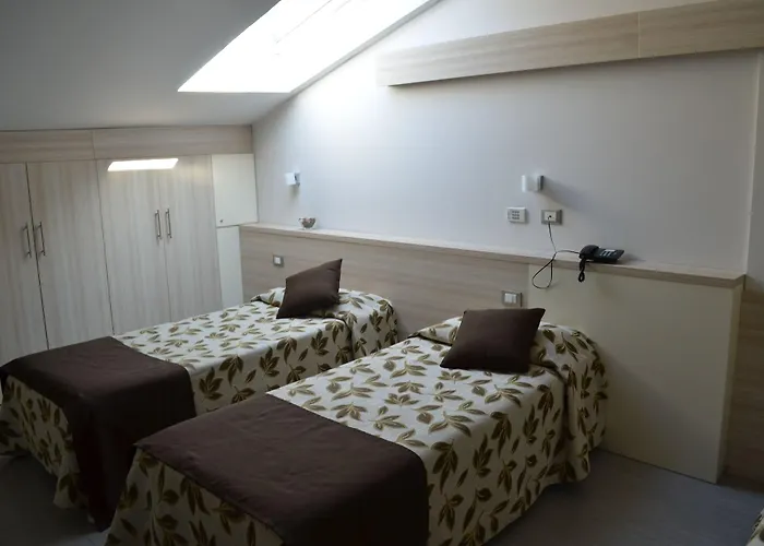 Holiday- Finestrella Bologna