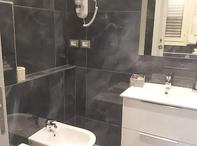 Hotel Holiday- Finestrella