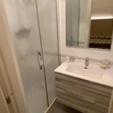 Hotel Holiday- Finestrella 3*