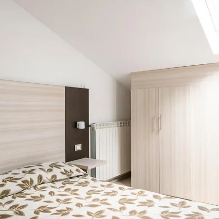 Hotel Holiday- Finestrella Bologna