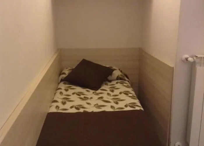 Hotell Holiday- Finestrella Bologna
