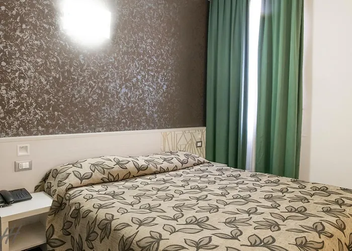 Holiday- Finestrella Hotell 3*