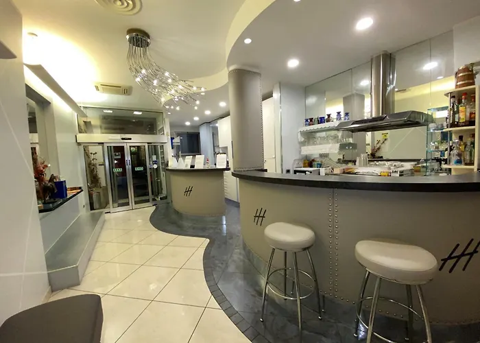 Holiday- Finestrella Hotell Bologna