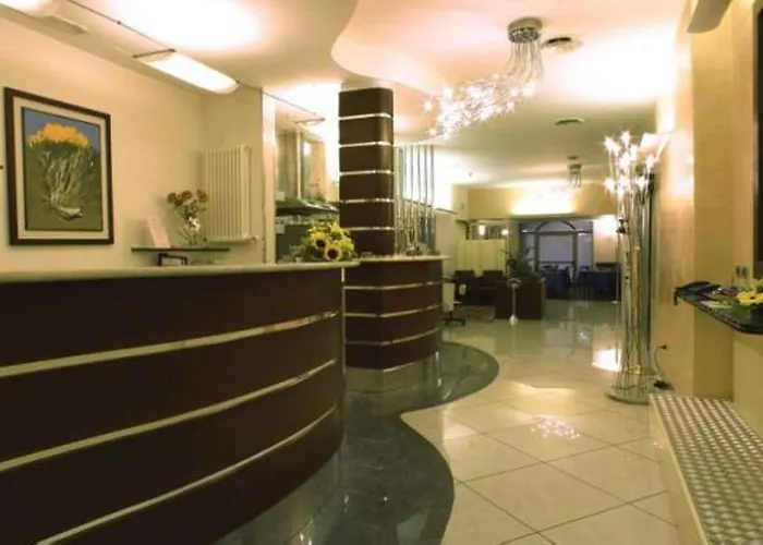 Holiday- Finestrella Hotell 3*