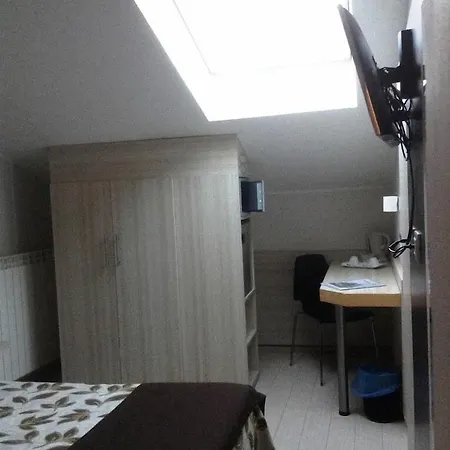 Holiday- Finestrella Hotel Bologna