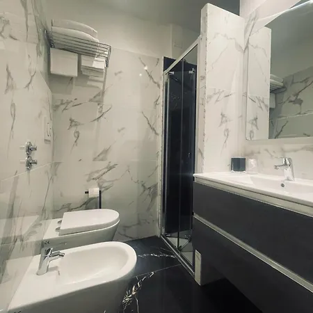 Holiday- Finestrella Hotel Bolonia