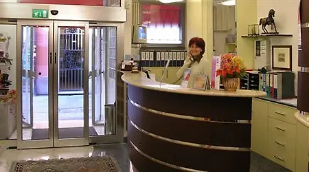 Holiday- Finestrella Bologna