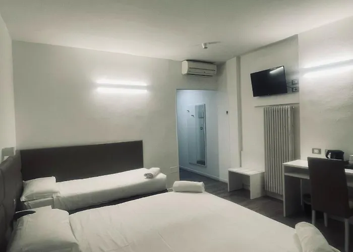 Holiday- Finestrella Bologna