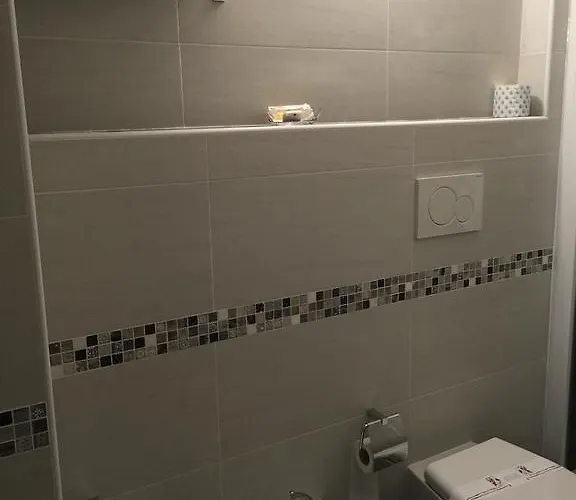 Holiday- Finestrella Болонья