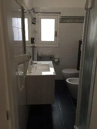 Holiday- Finestrella 3*