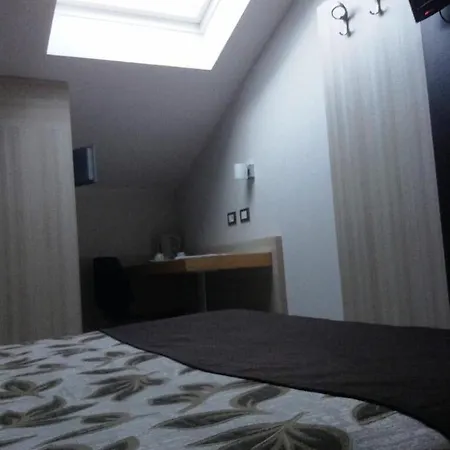 Holiday- Finestrella 3*