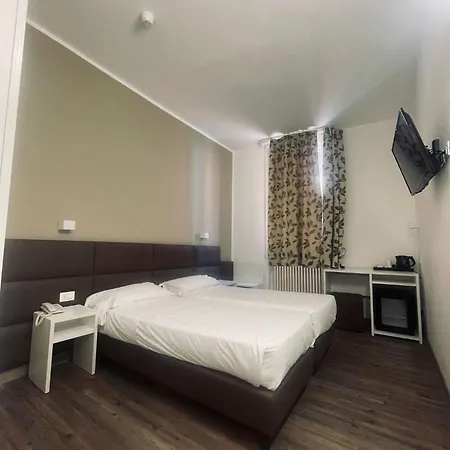 Holiday- Finestrella 3*