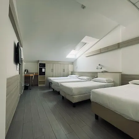 Holiday- Finestrella Ξενοδοχείο 3*