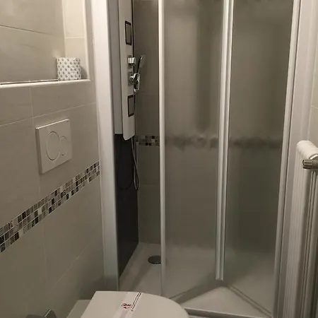 Holiday- Finestrella בולוניה