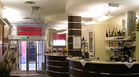 Holiday- Finestrella 3*