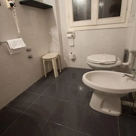 Holiday- Finestrella 3*